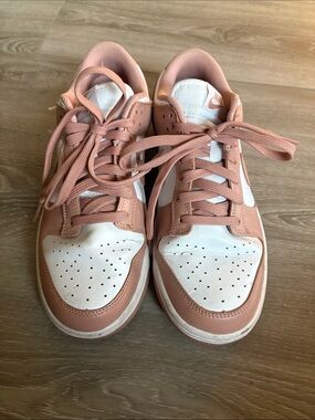 Nike Women's Dunk Low Shoes